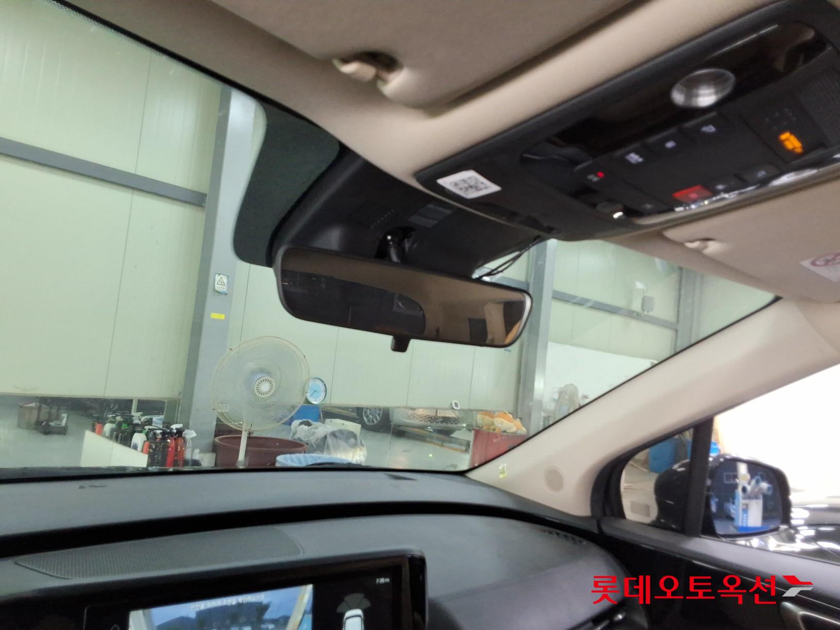 2023 - kia carnival