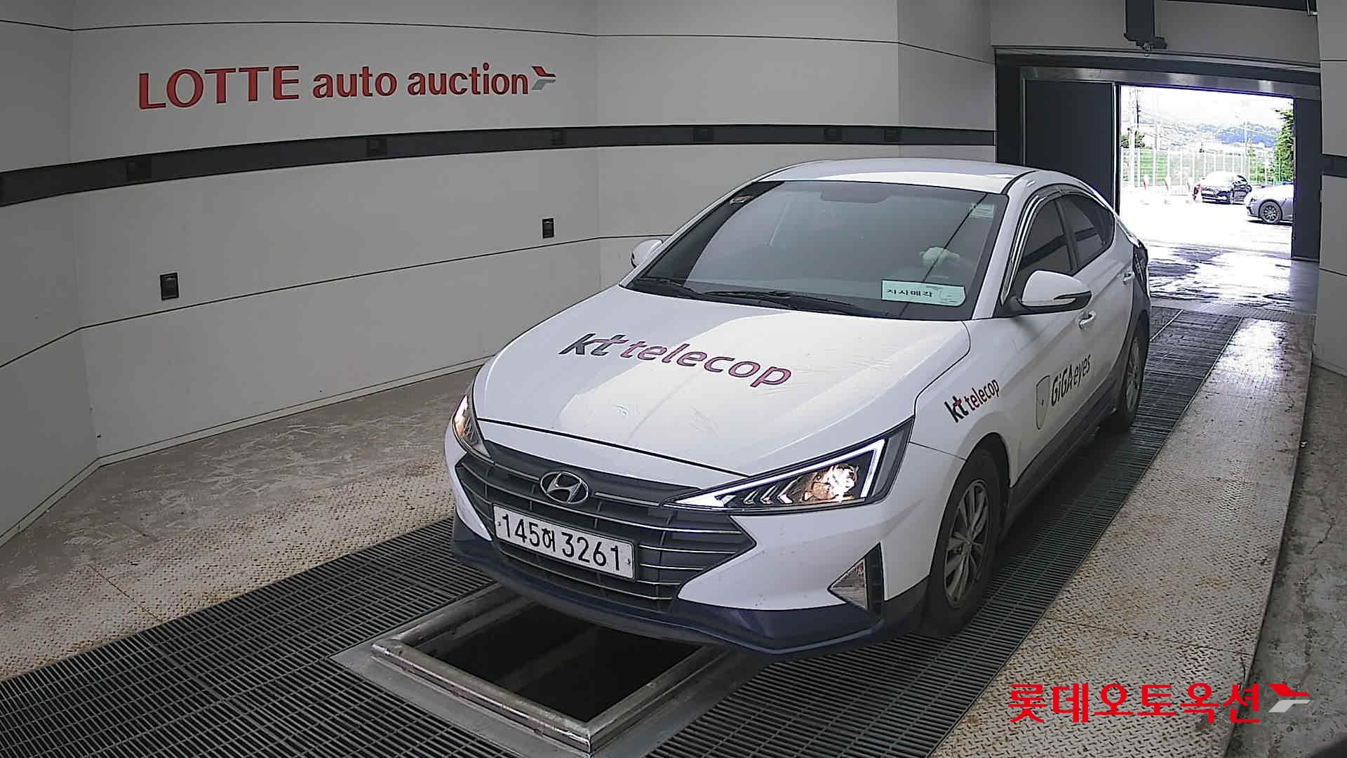 2020 - hyundai avante