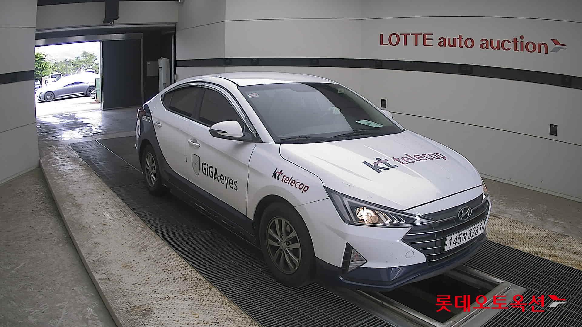 2020 - hyundai avante