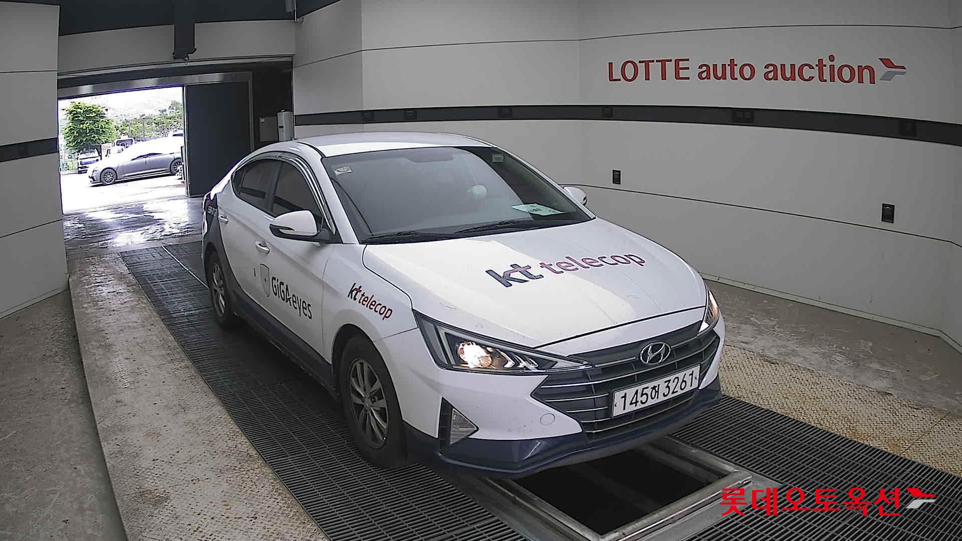 2020 - hyundai avante