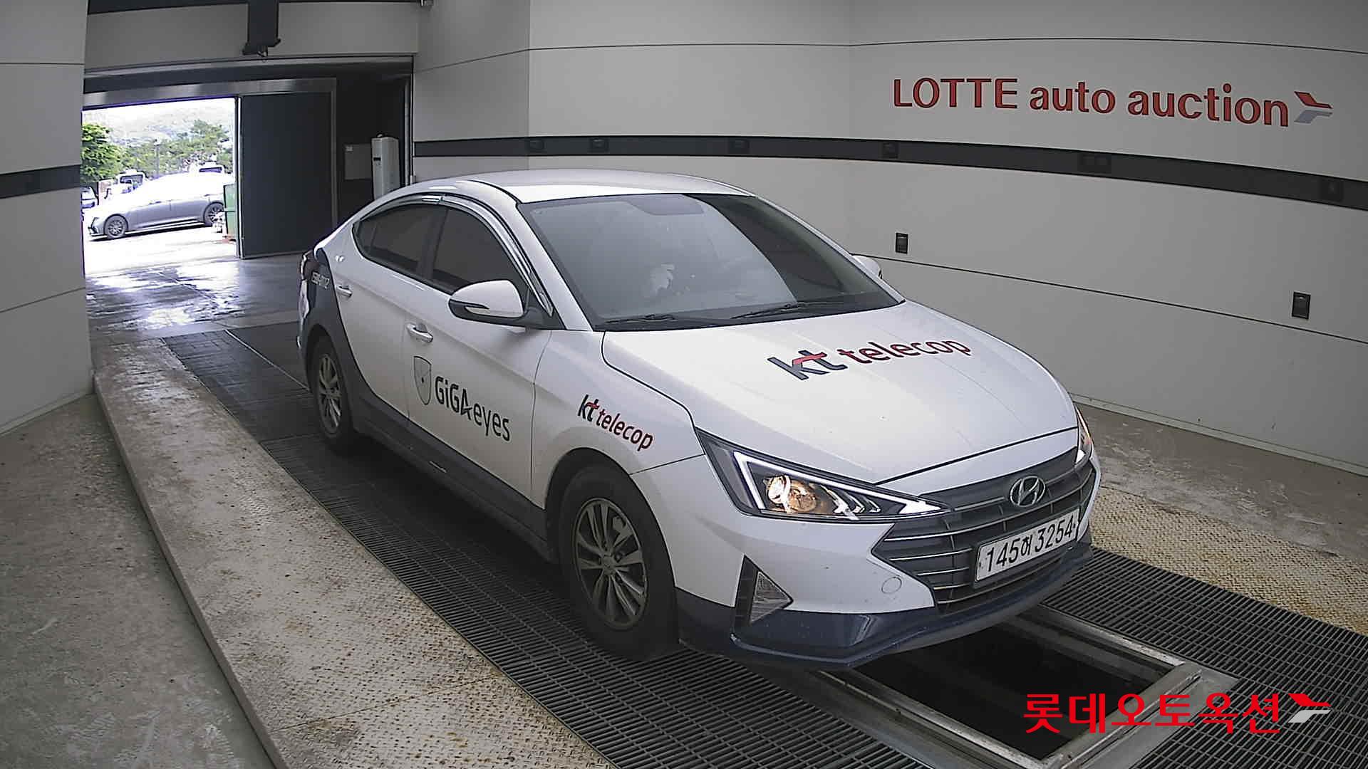2020 - hyundai avante