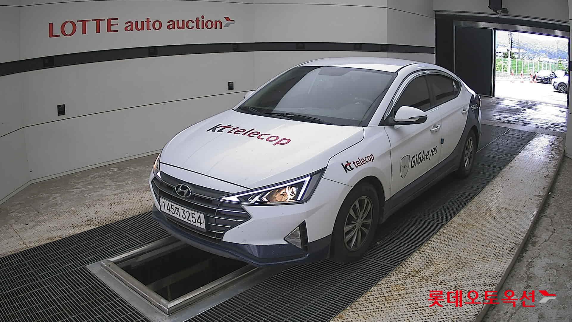 2020 - hyundai avante
