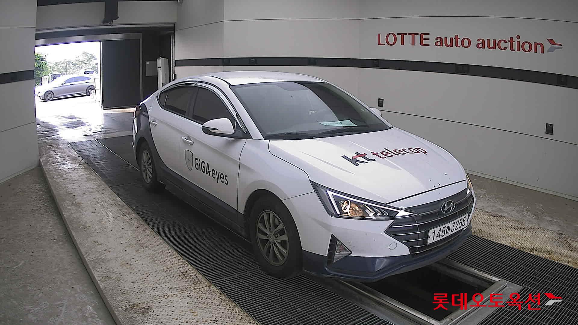 2020 - hyundai avante