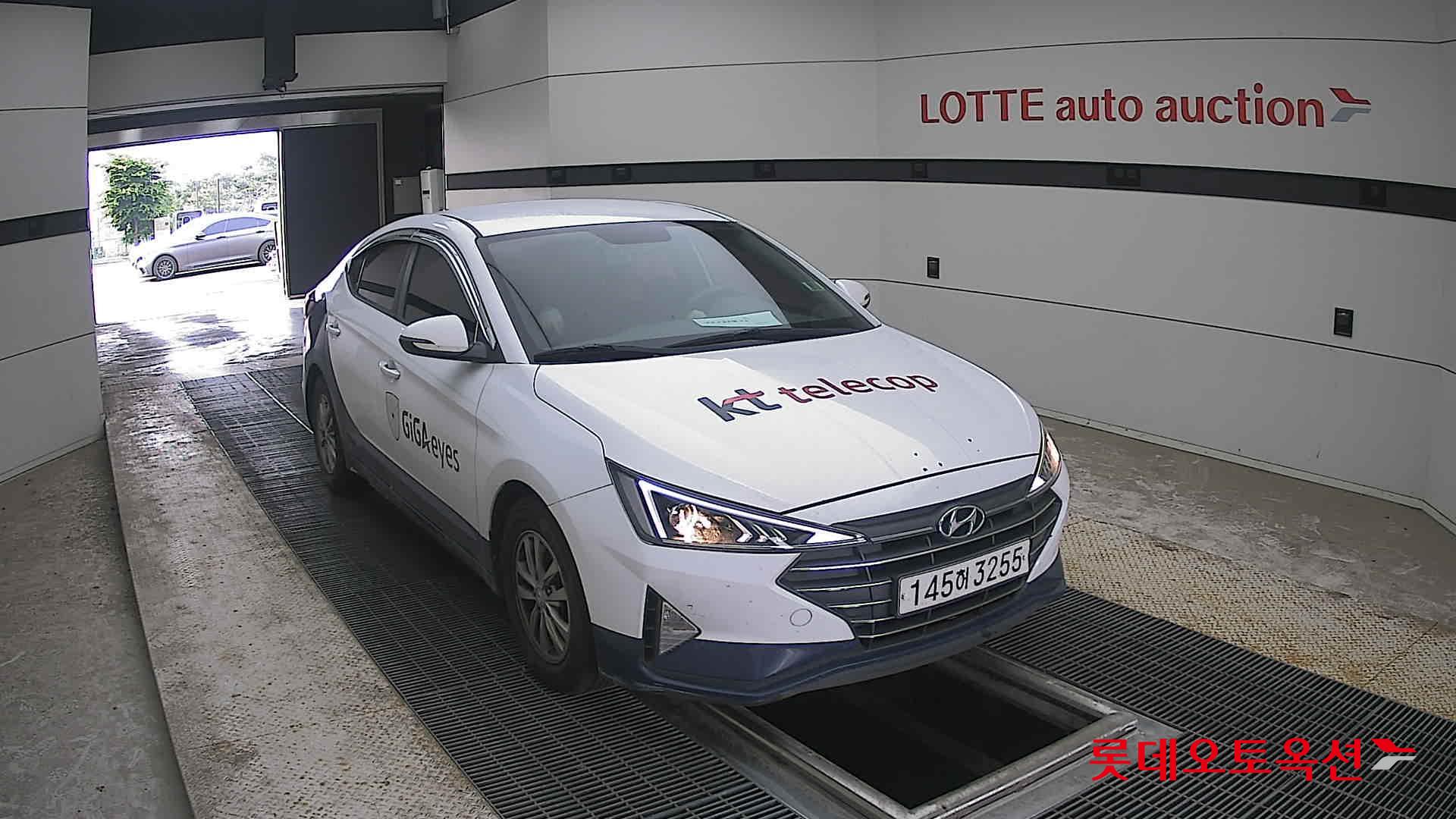 2020 - hyundai avante