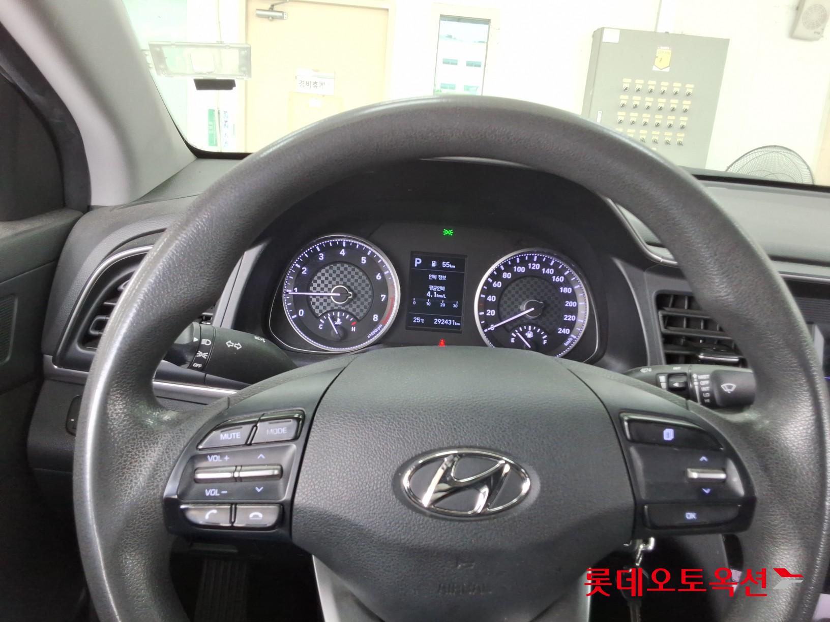 2020 - hyundai avante