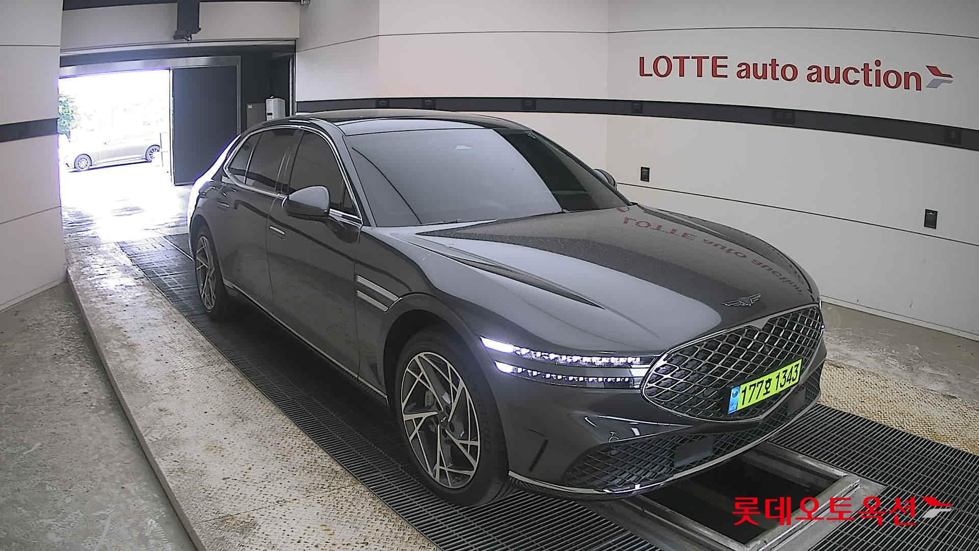 2025 - genesis g90