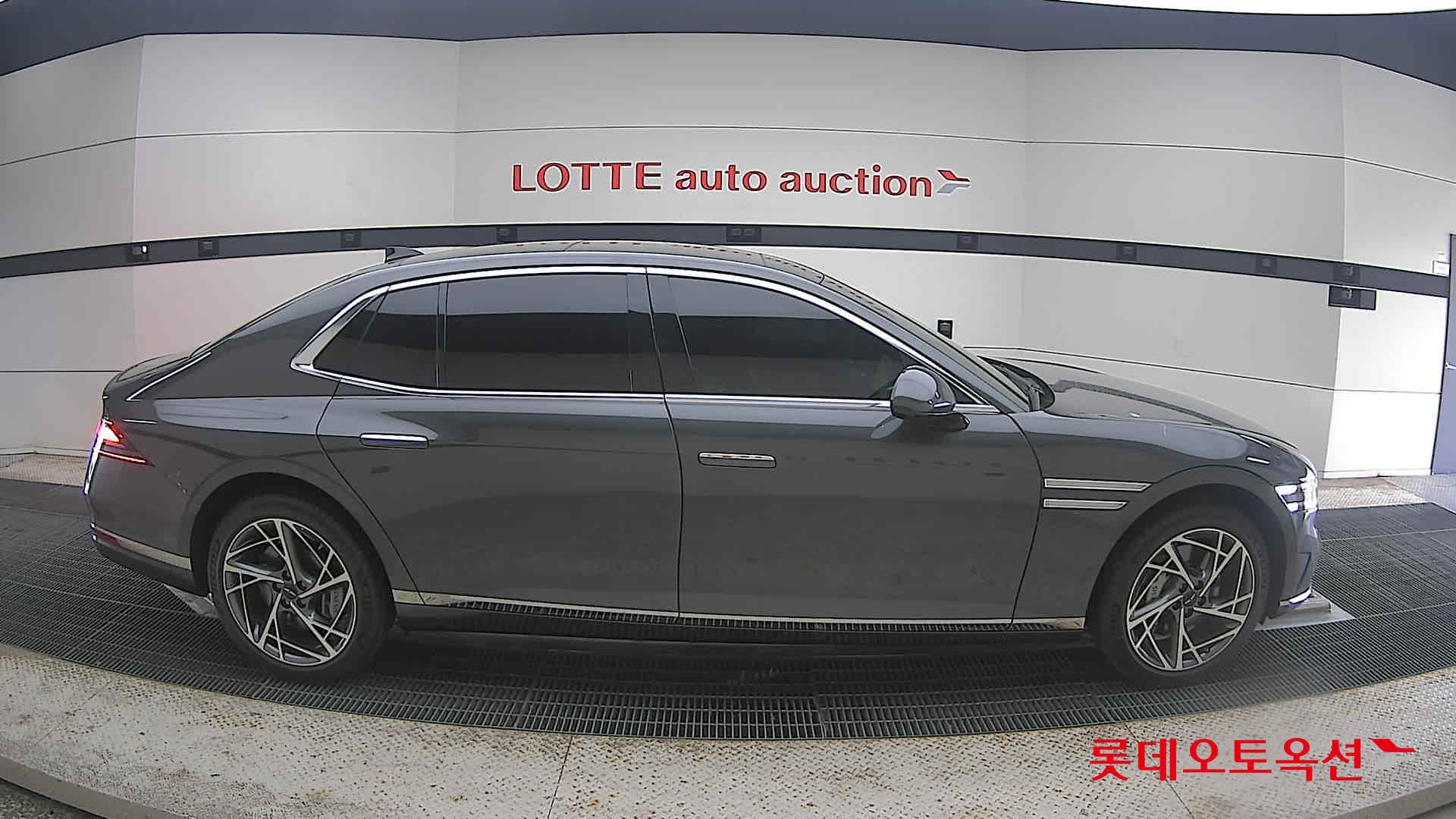 2025 - genesis g90