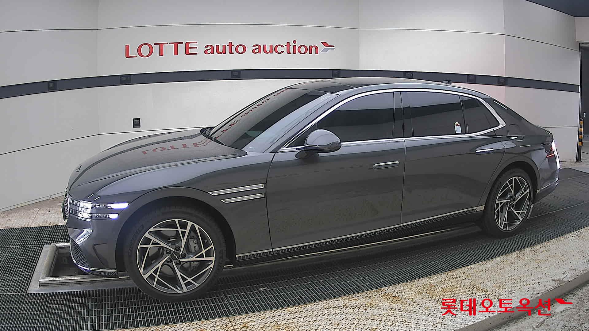 2025 - genesis g90