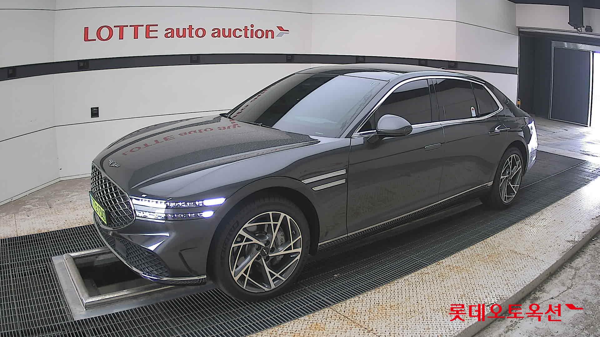 2025 - genesis g90