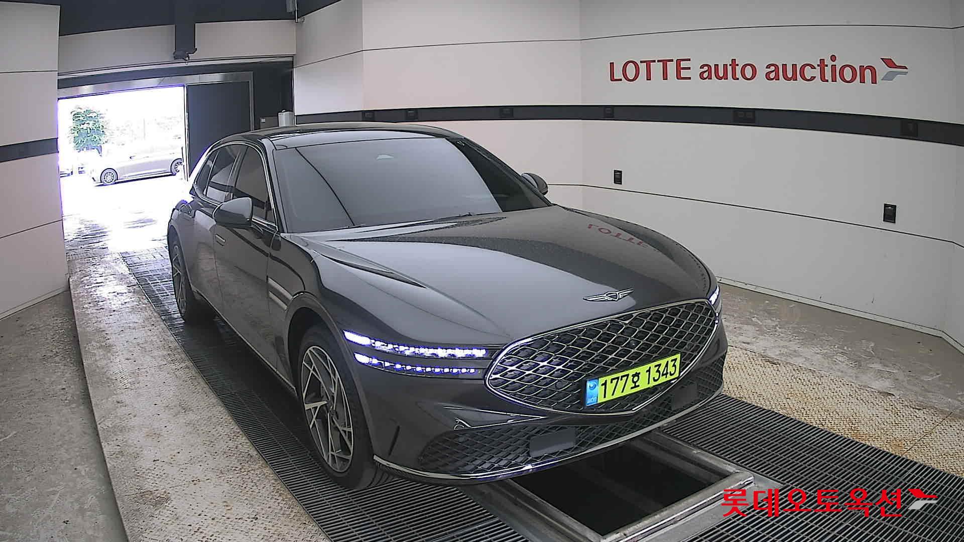 2025 - genesis g90