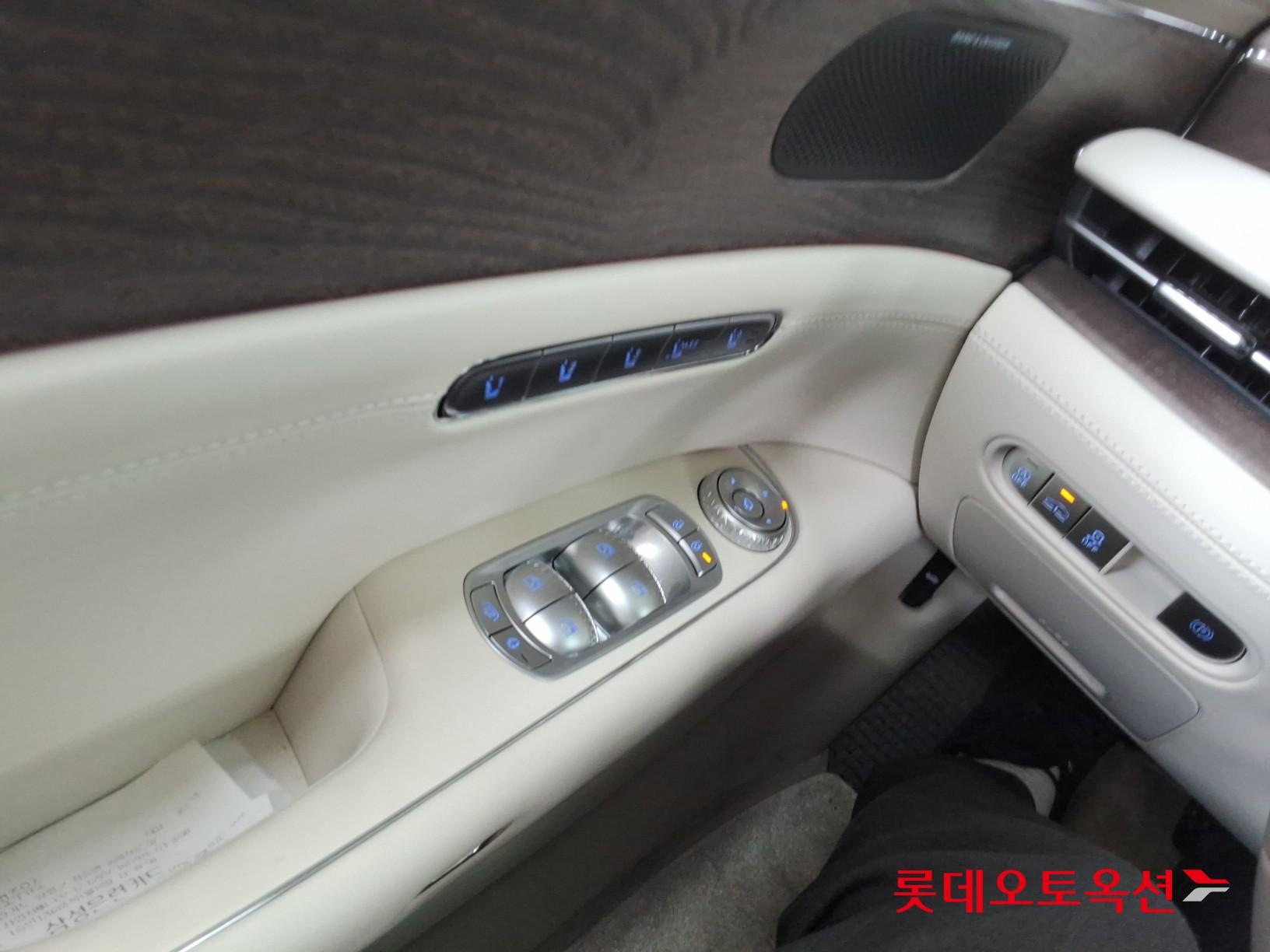 2025 - genesis g90