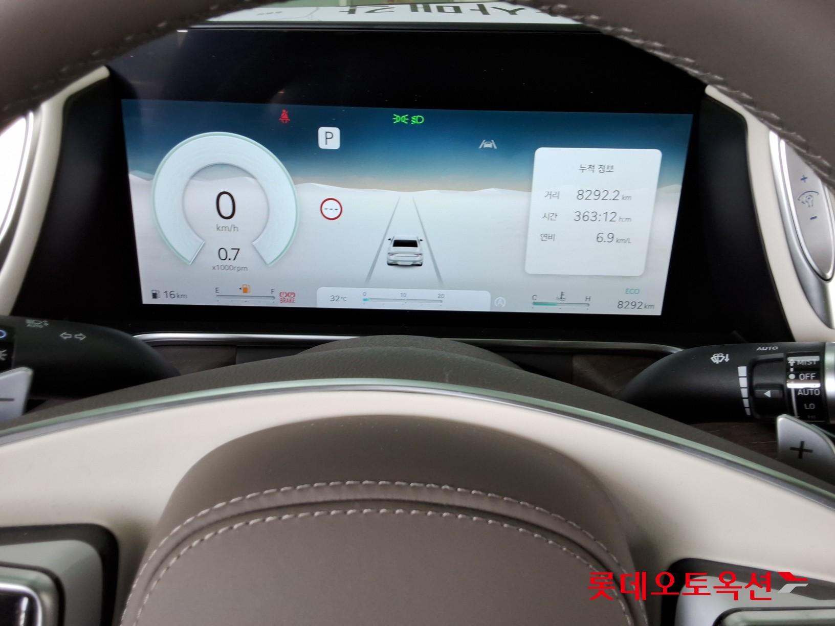 2025 - genesis g90