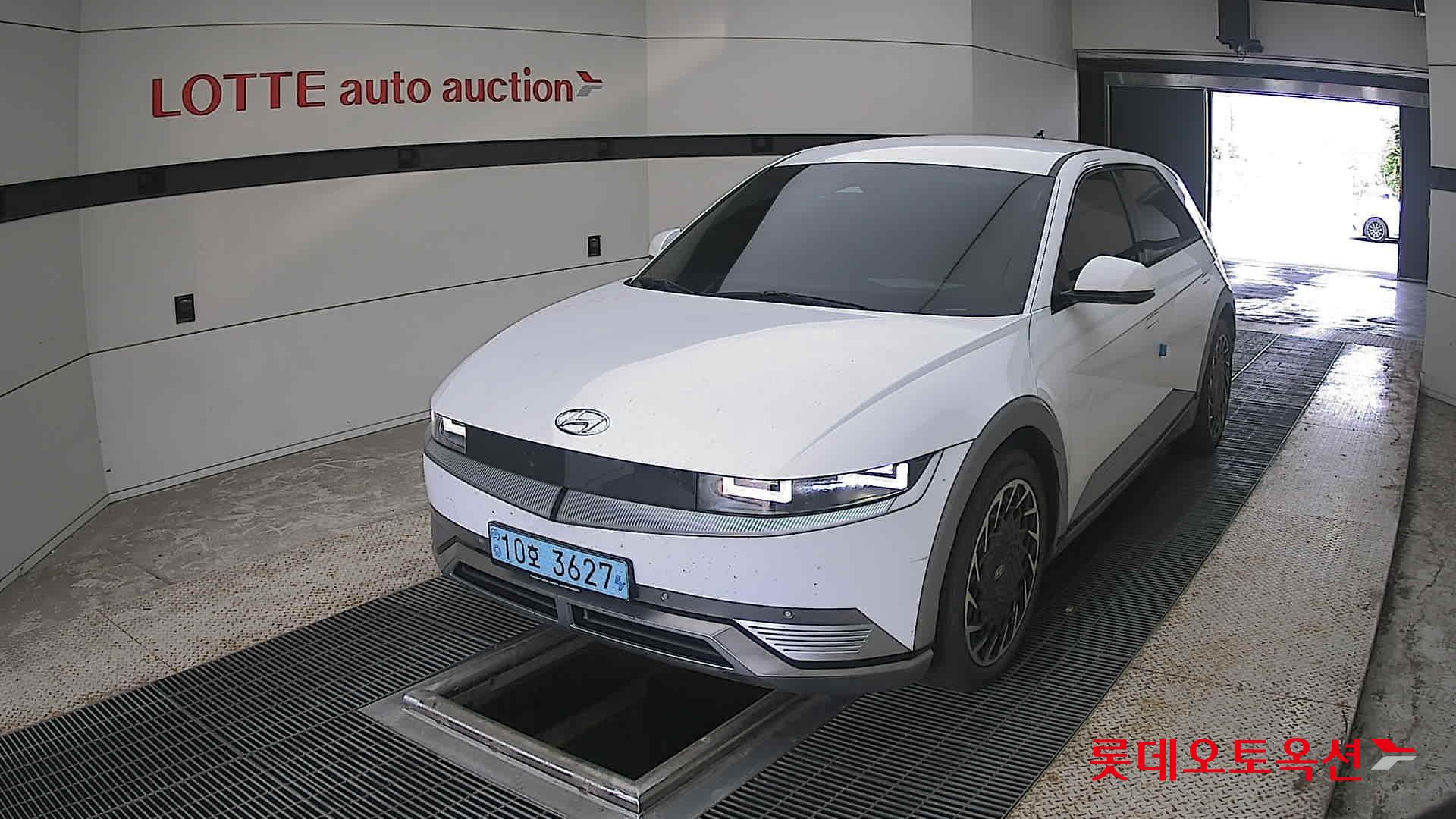 2022 - hyundai ioniq