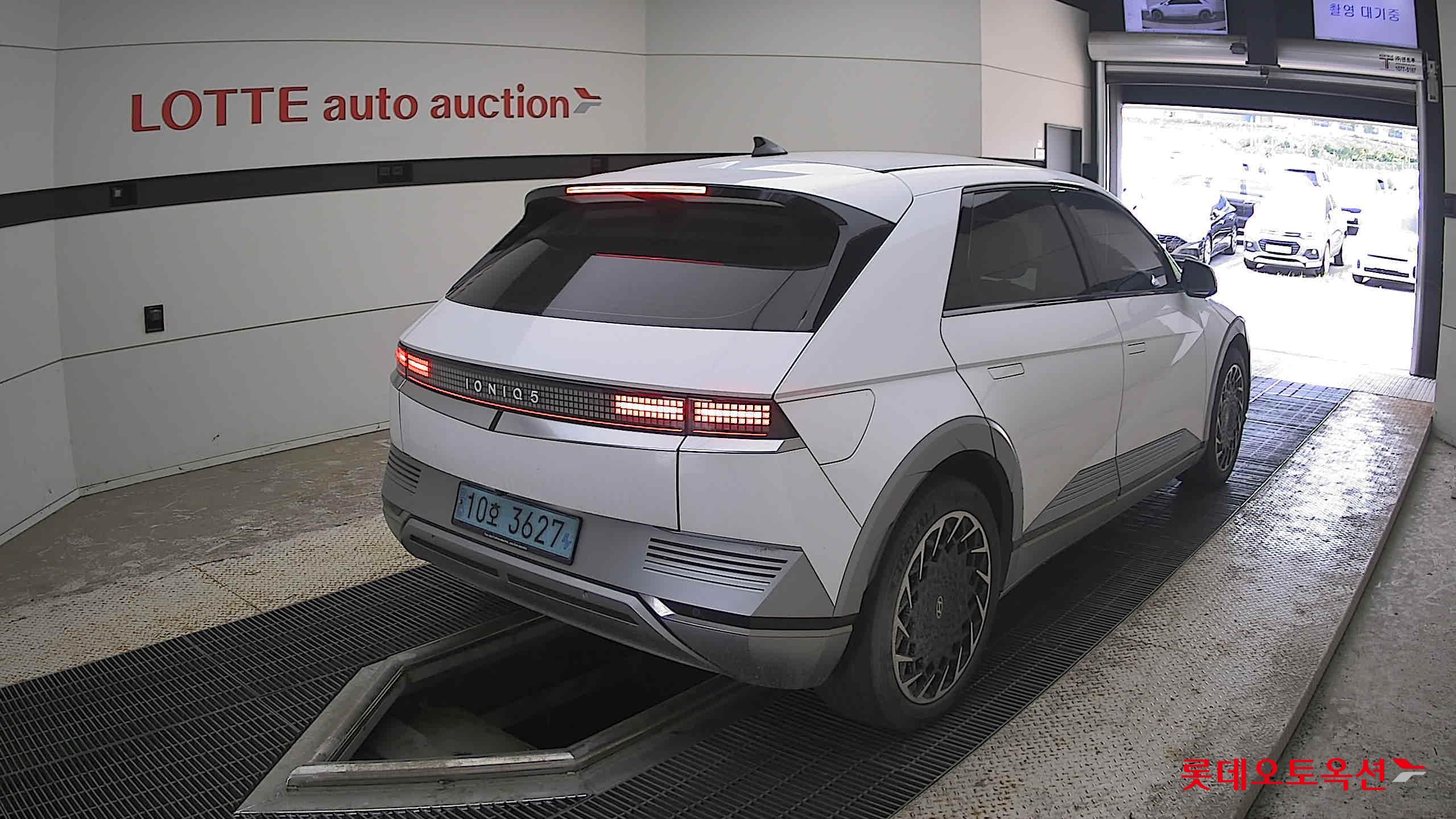 2022 - hyundai ioniq