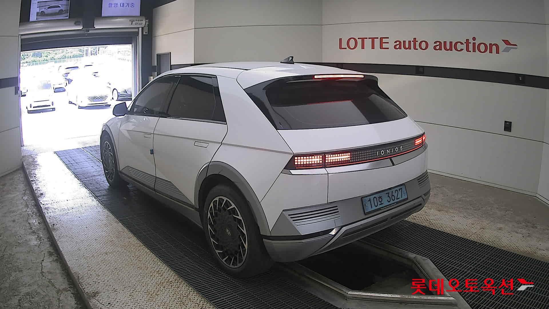 2022 - hyundai ioniq