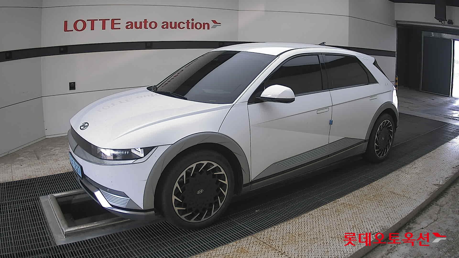 2022 - hyundai ioniq