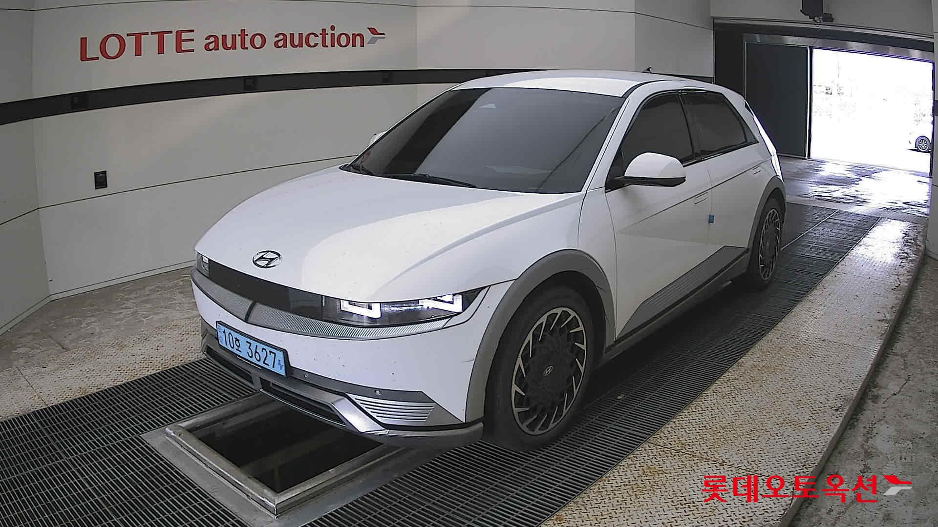 2022 - hyundai ioniq