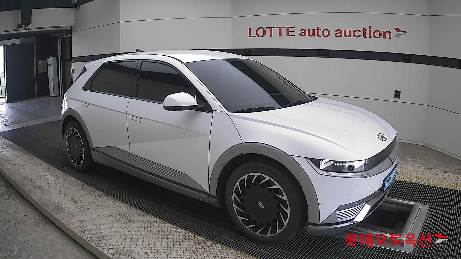 2022 - hyundai ioniq