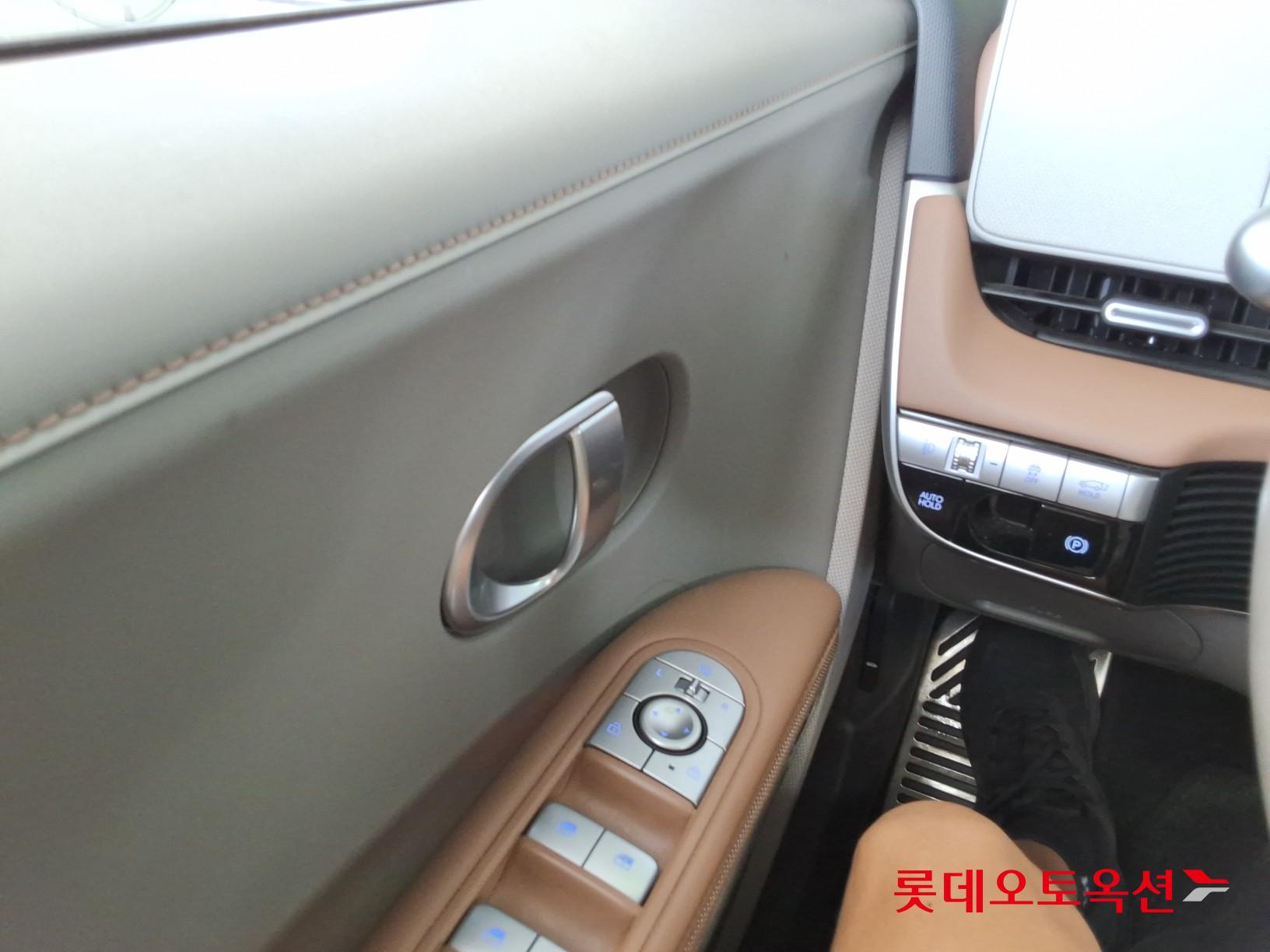 2022 - hyundai ioniq