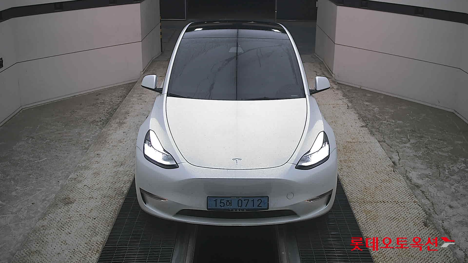 TESLA MODEL Y RANGE (E)