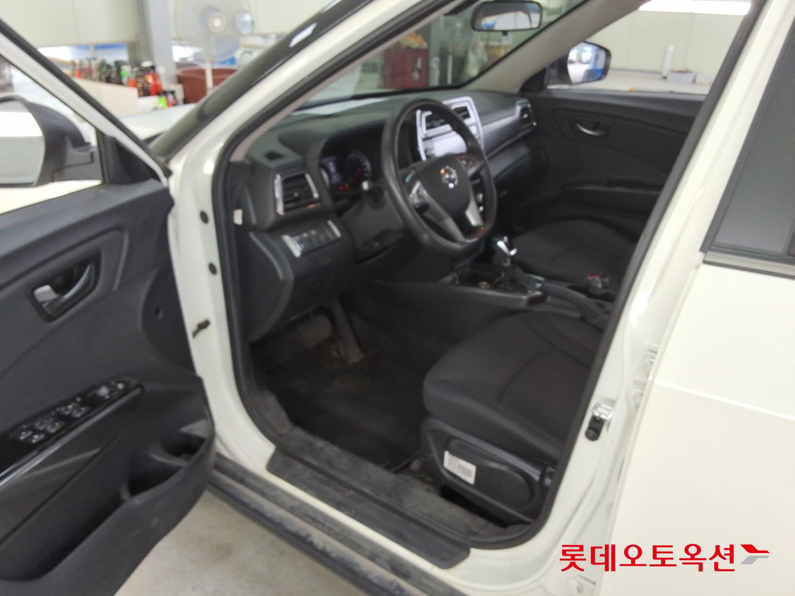 2022 - ssangyong tivoli