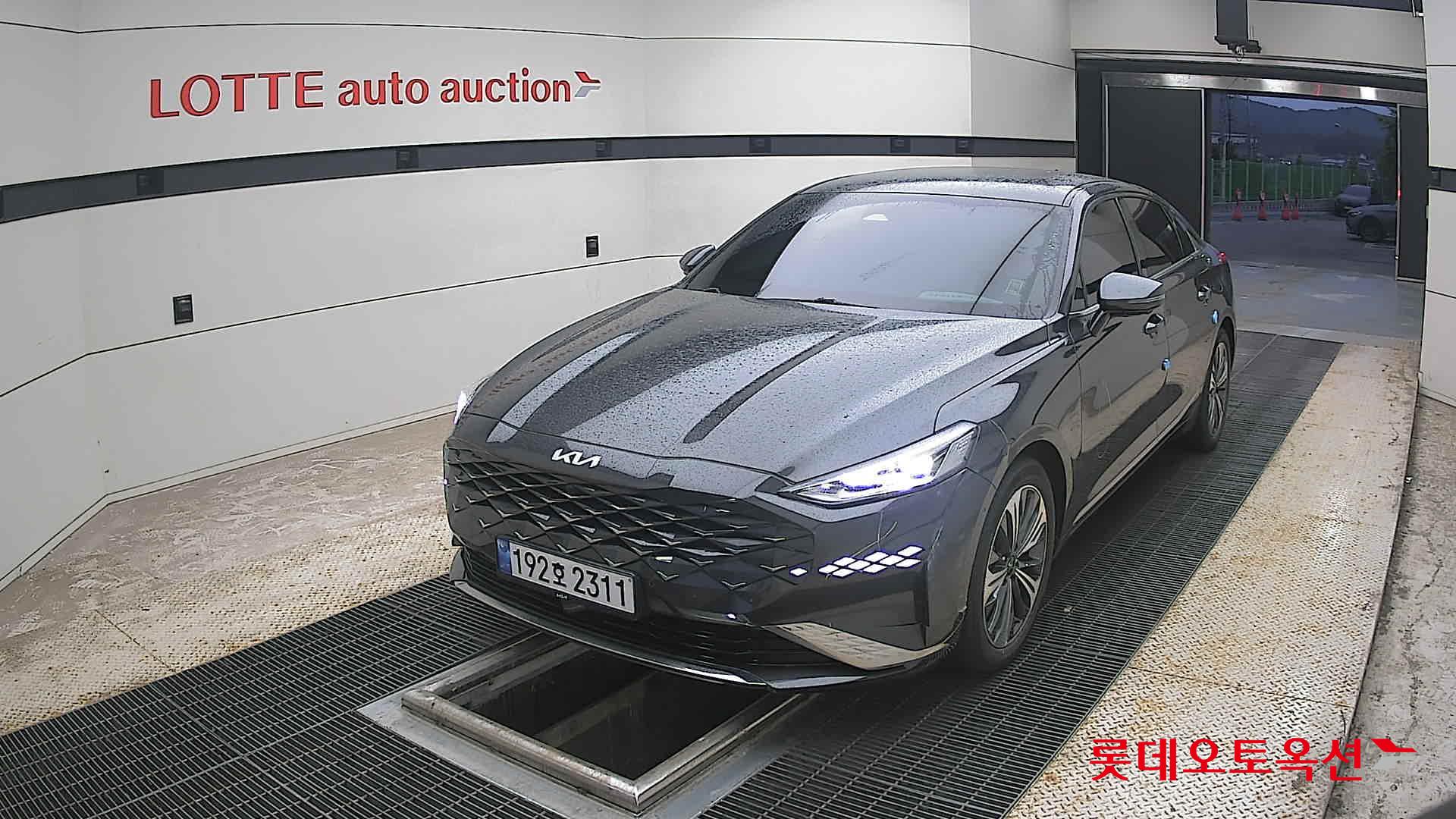 2022 - kia k8