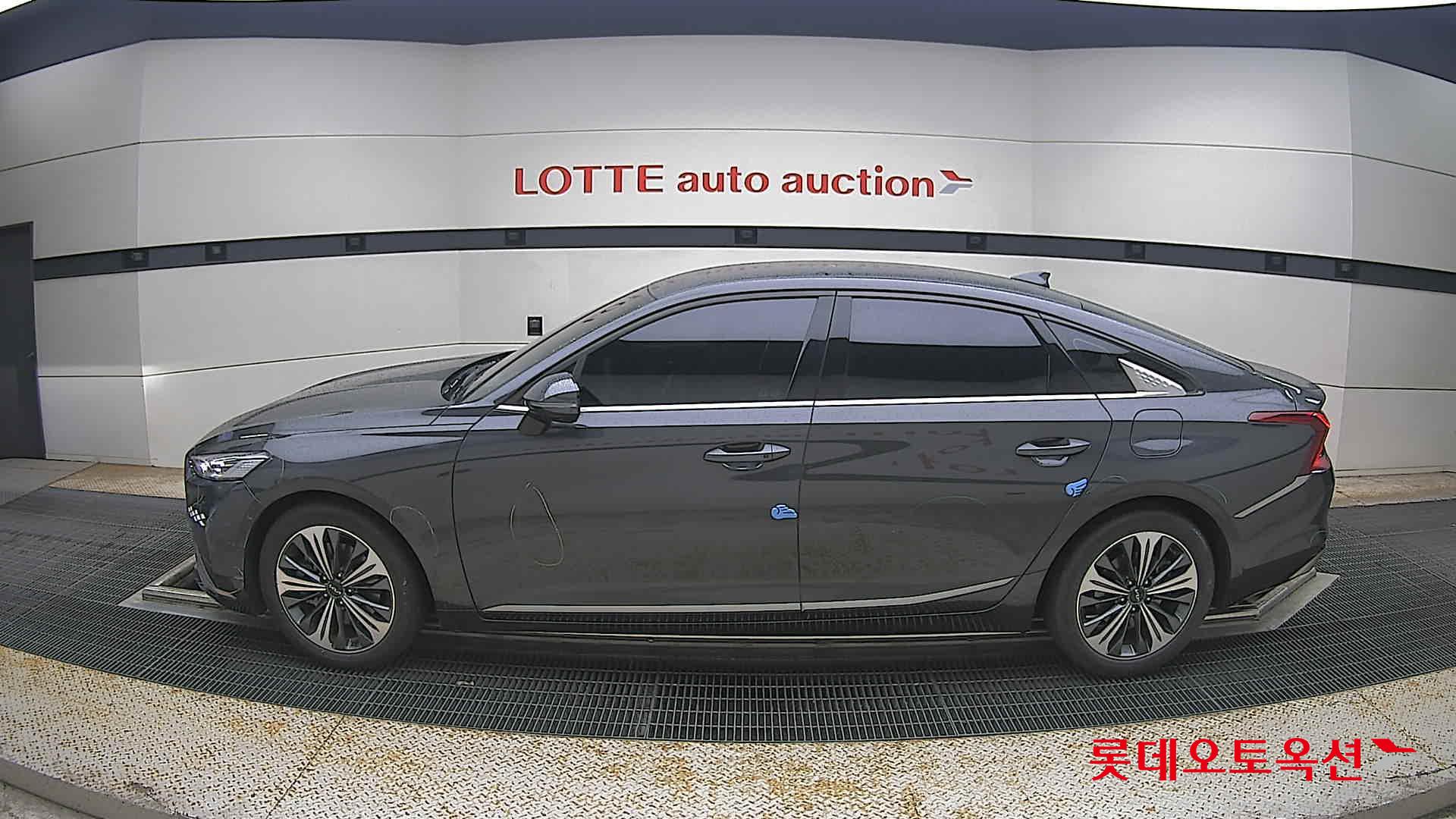 2022 - kia k8
