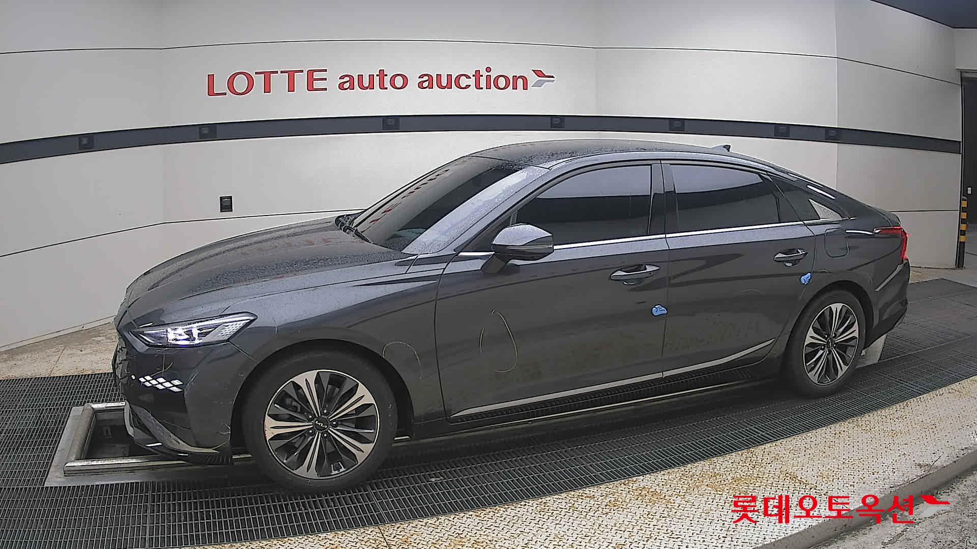 2022 - kia k8