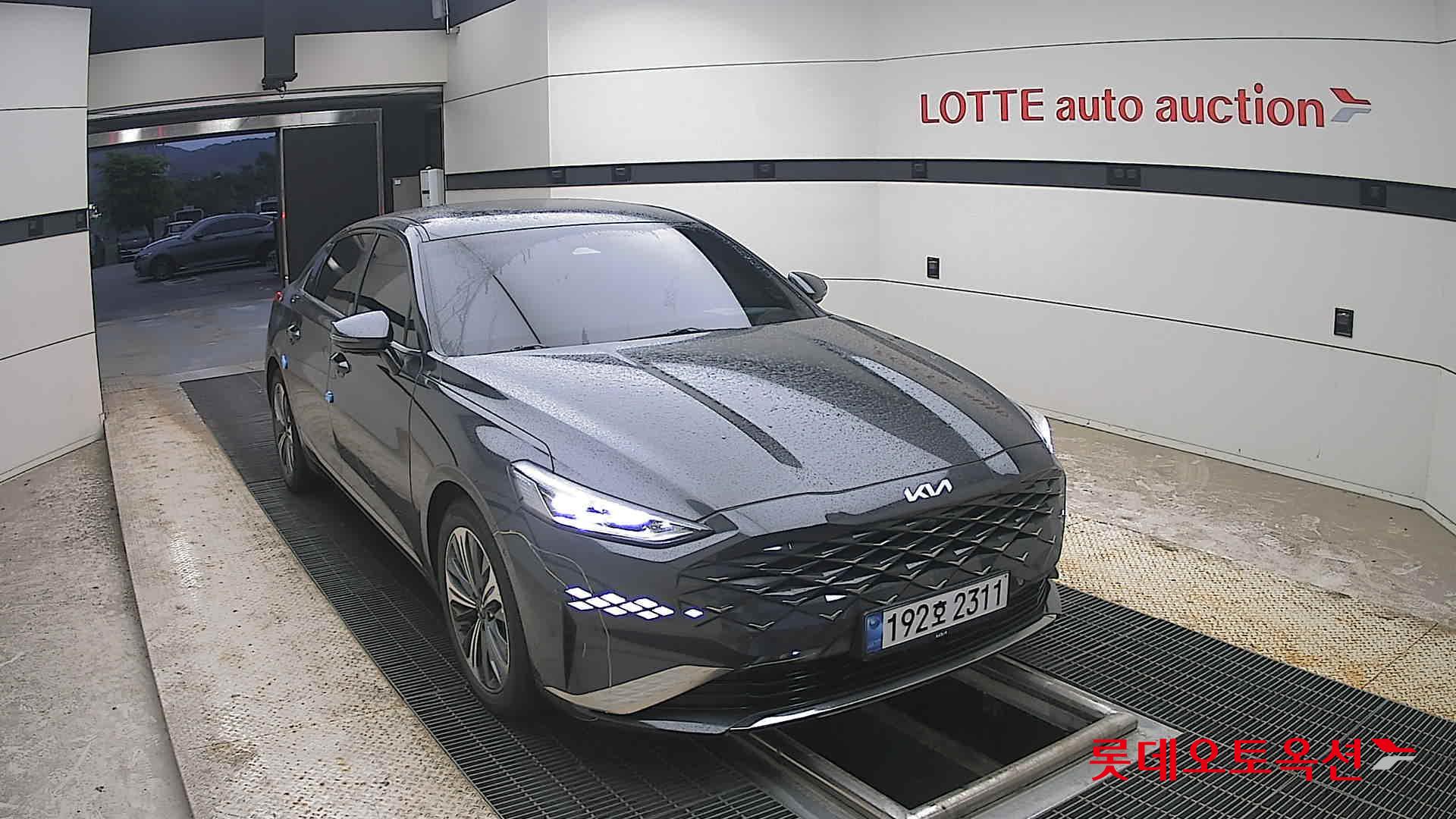2022 - kia k8