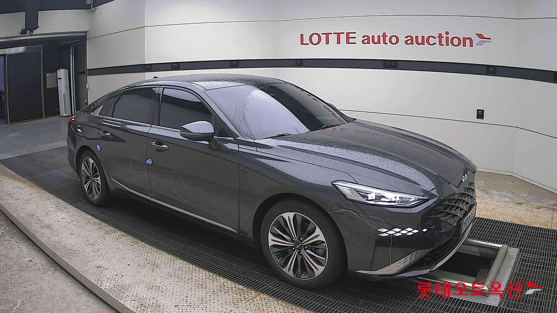 2022 - kia k8