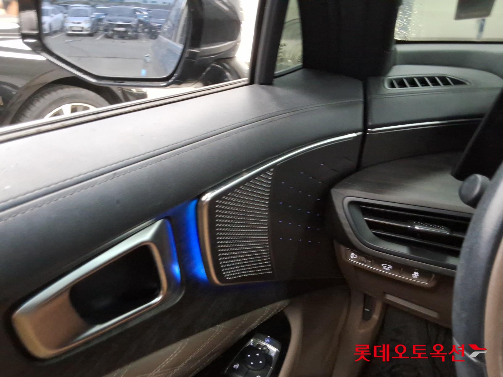 2022 - kia k8