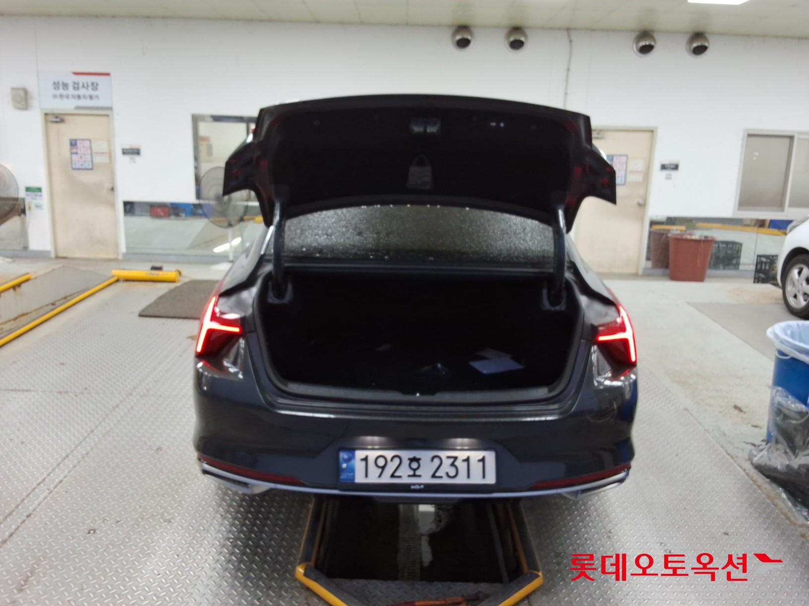 2022 - kia k8