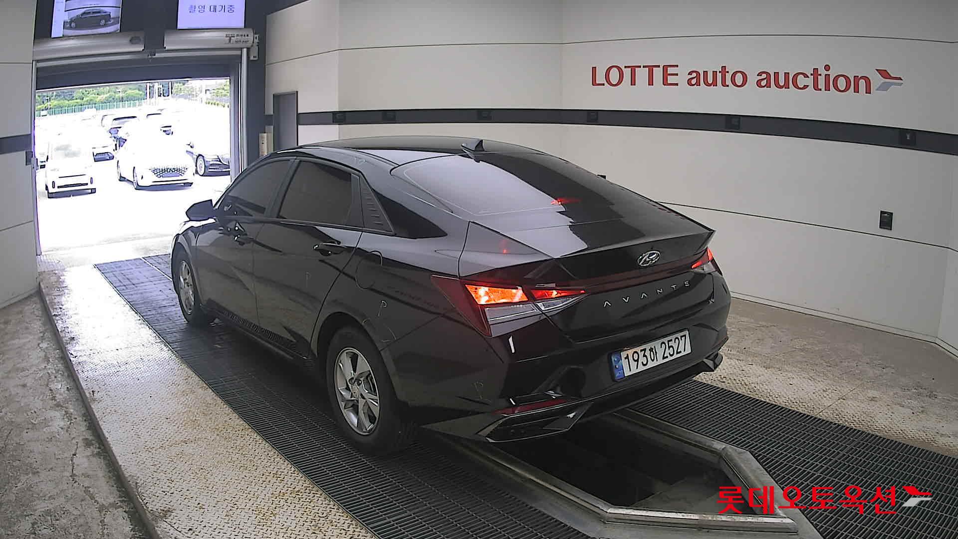 2022 - hyundai avante