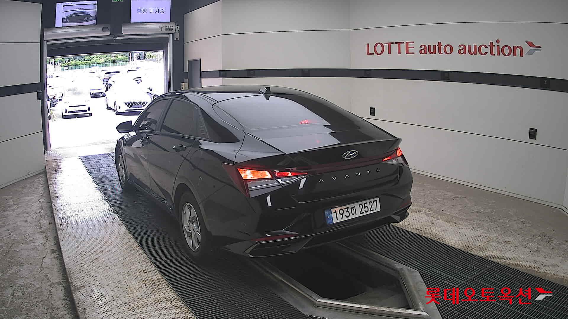 2022 - hyundai avante