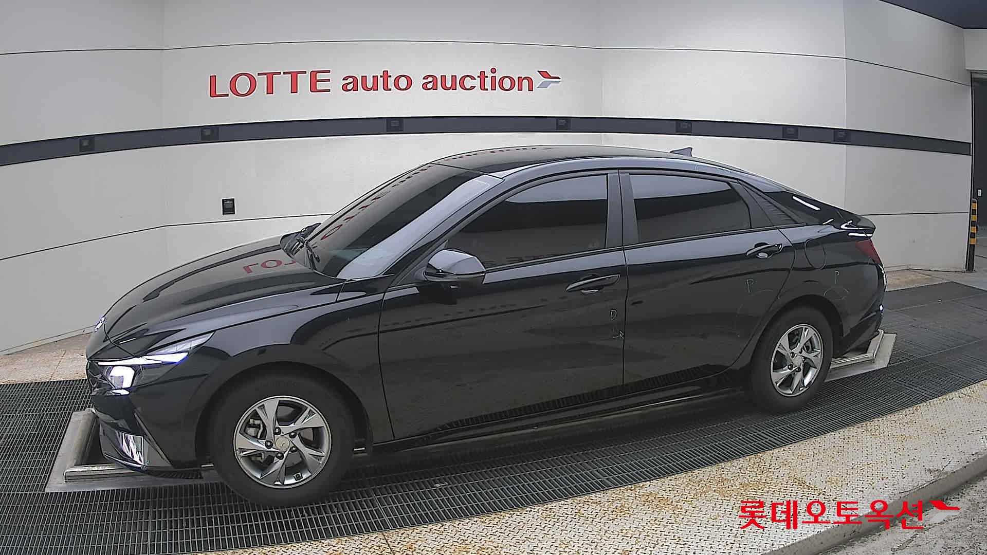 2022 - hyundai avante