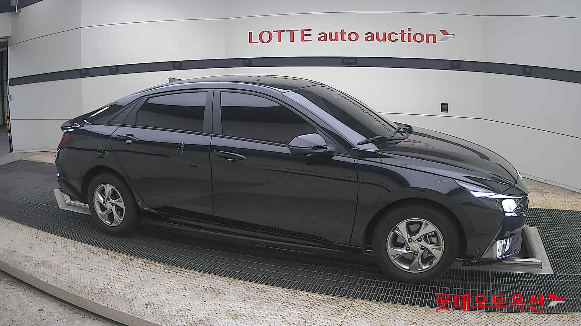 2022 - hyundai avante