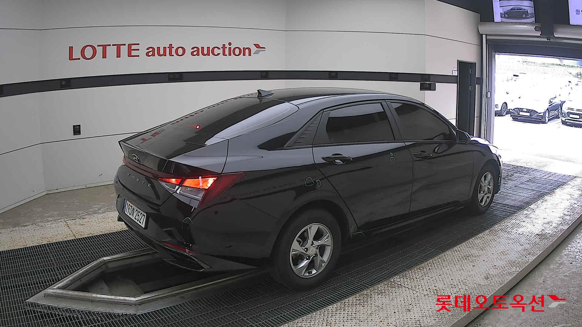 2022 - hyundai avante
