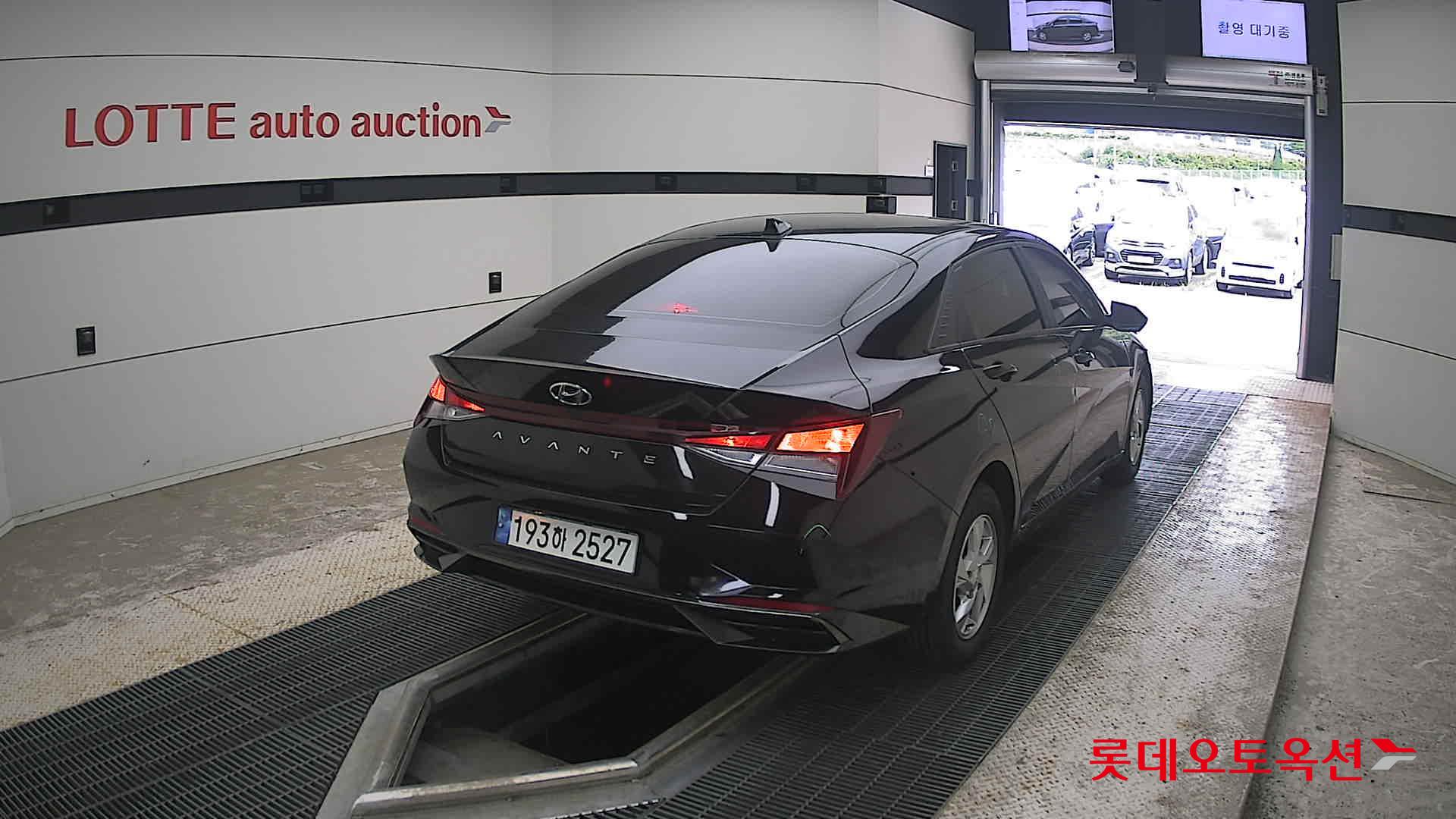 2022 - hyundai avante