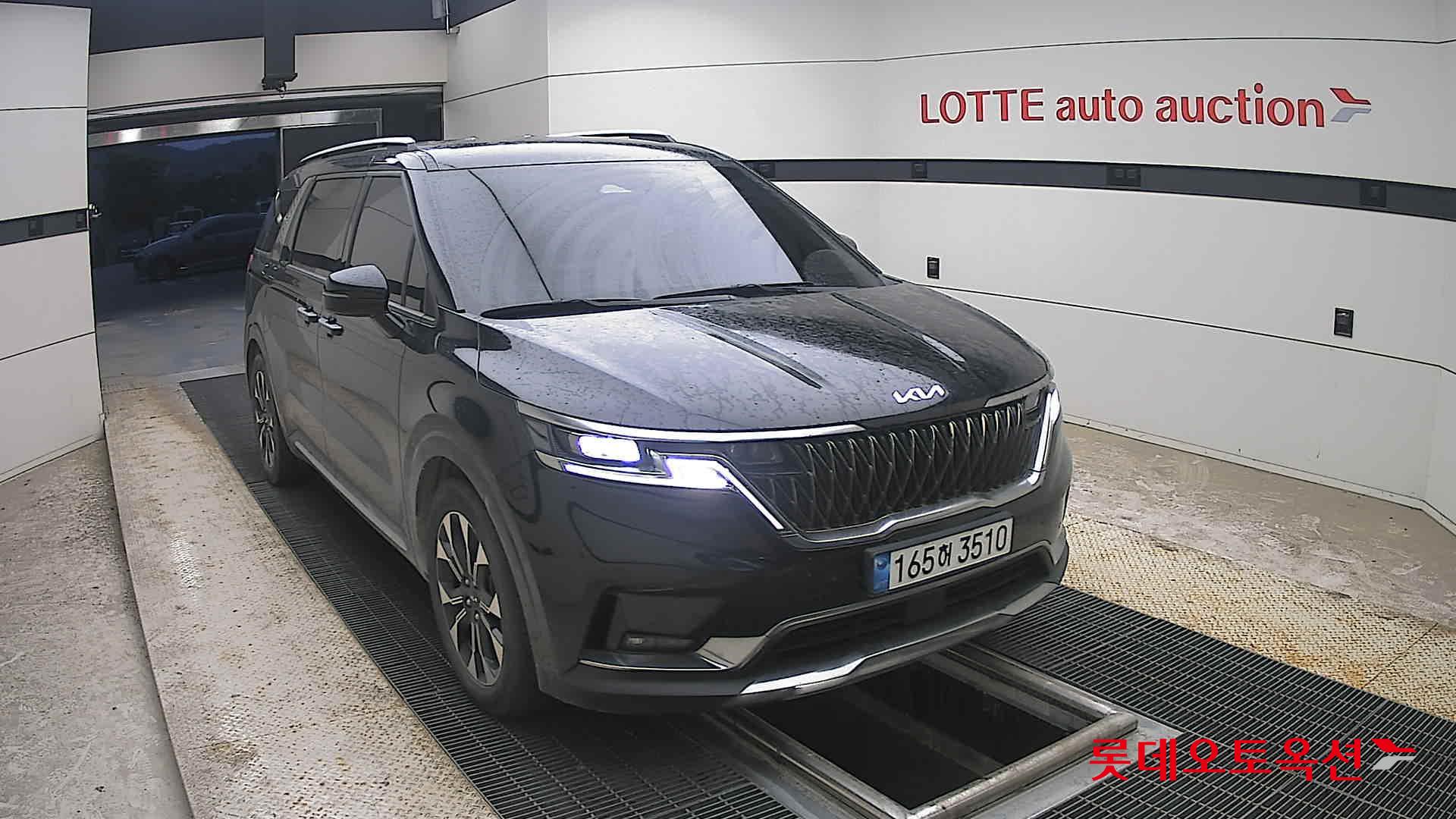 2022 - kia carnival