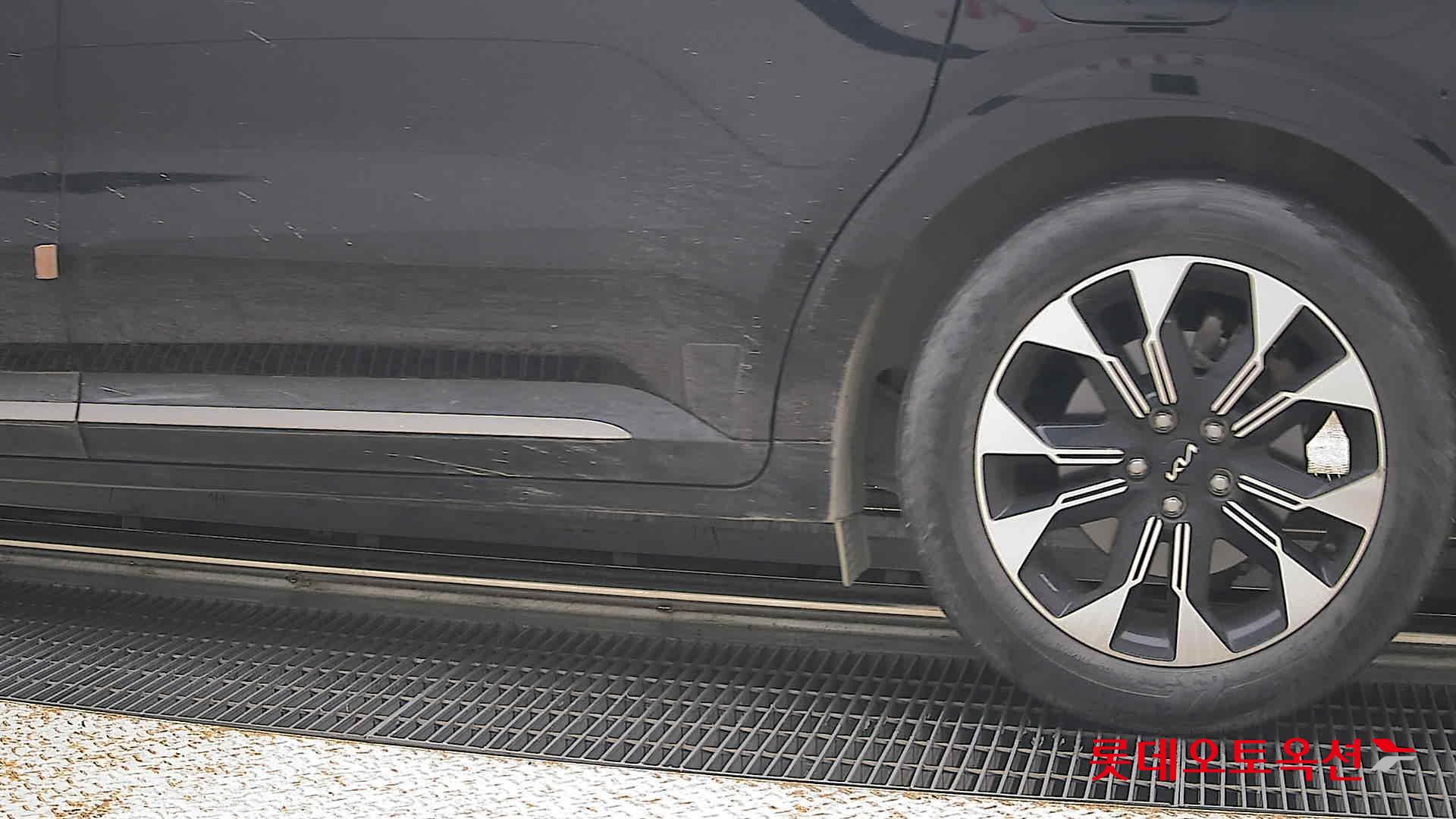 2022 - kia carnival