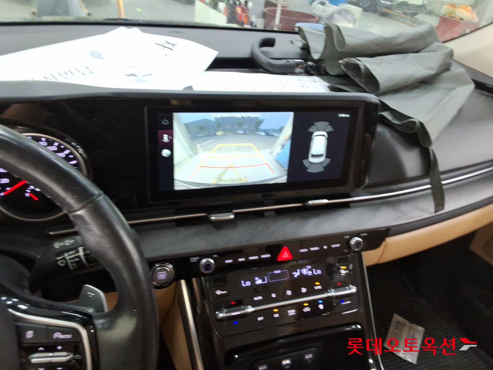2022 - kia carnival