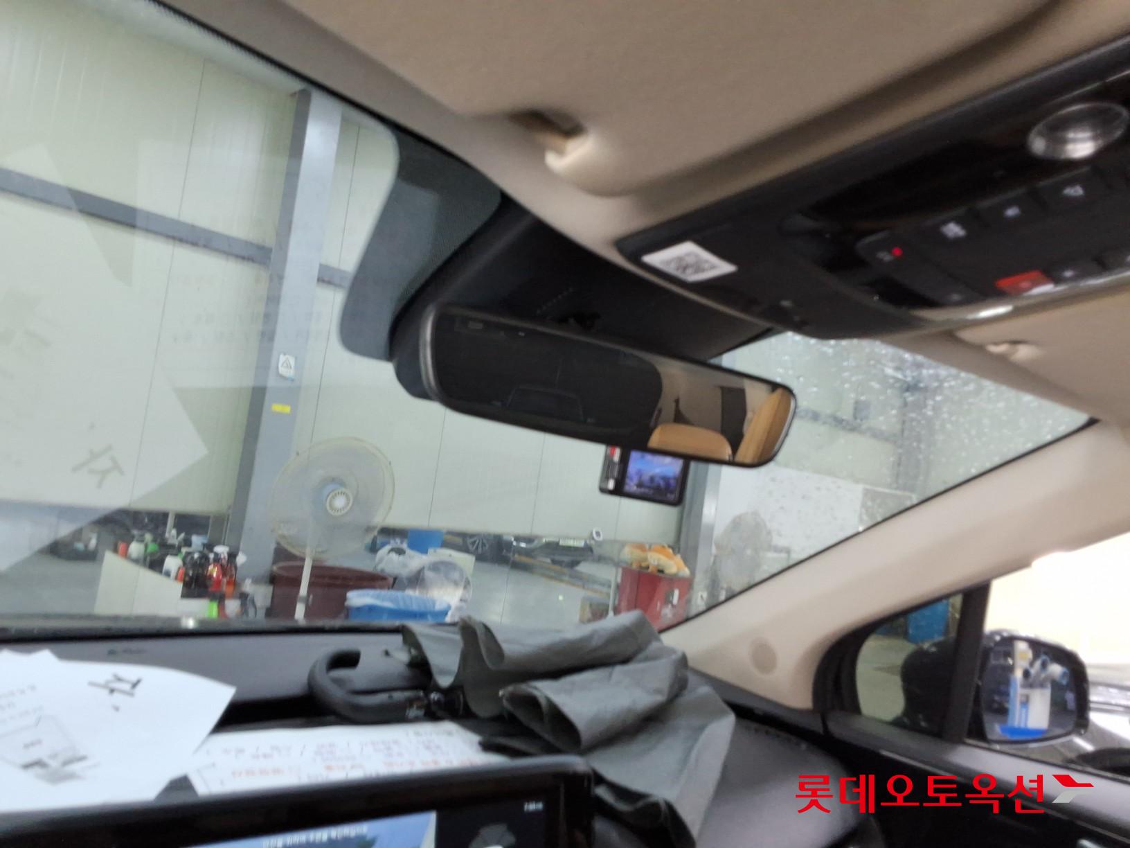 2022 - kia carnival
