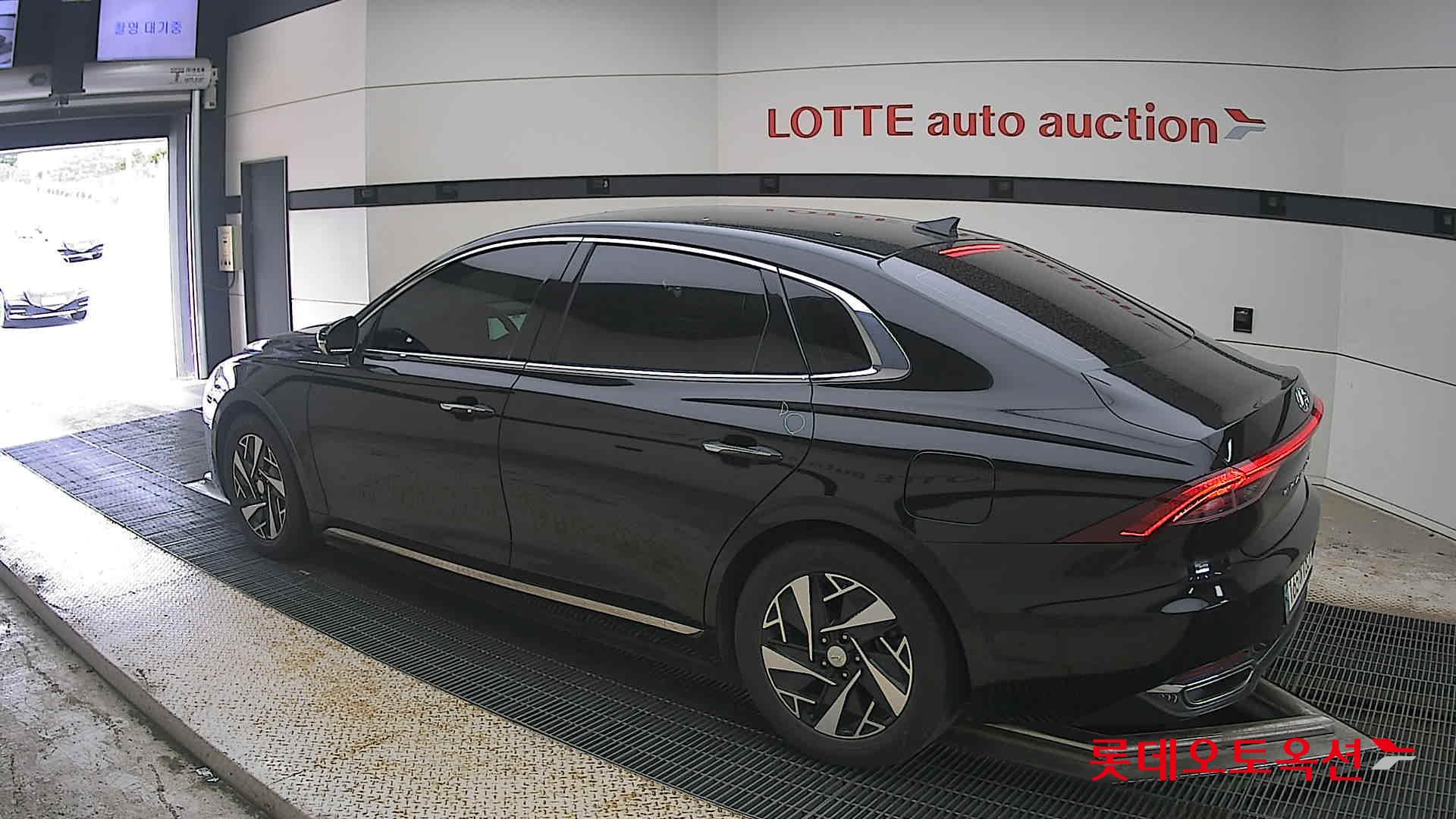 2022 - hyundai grandeur