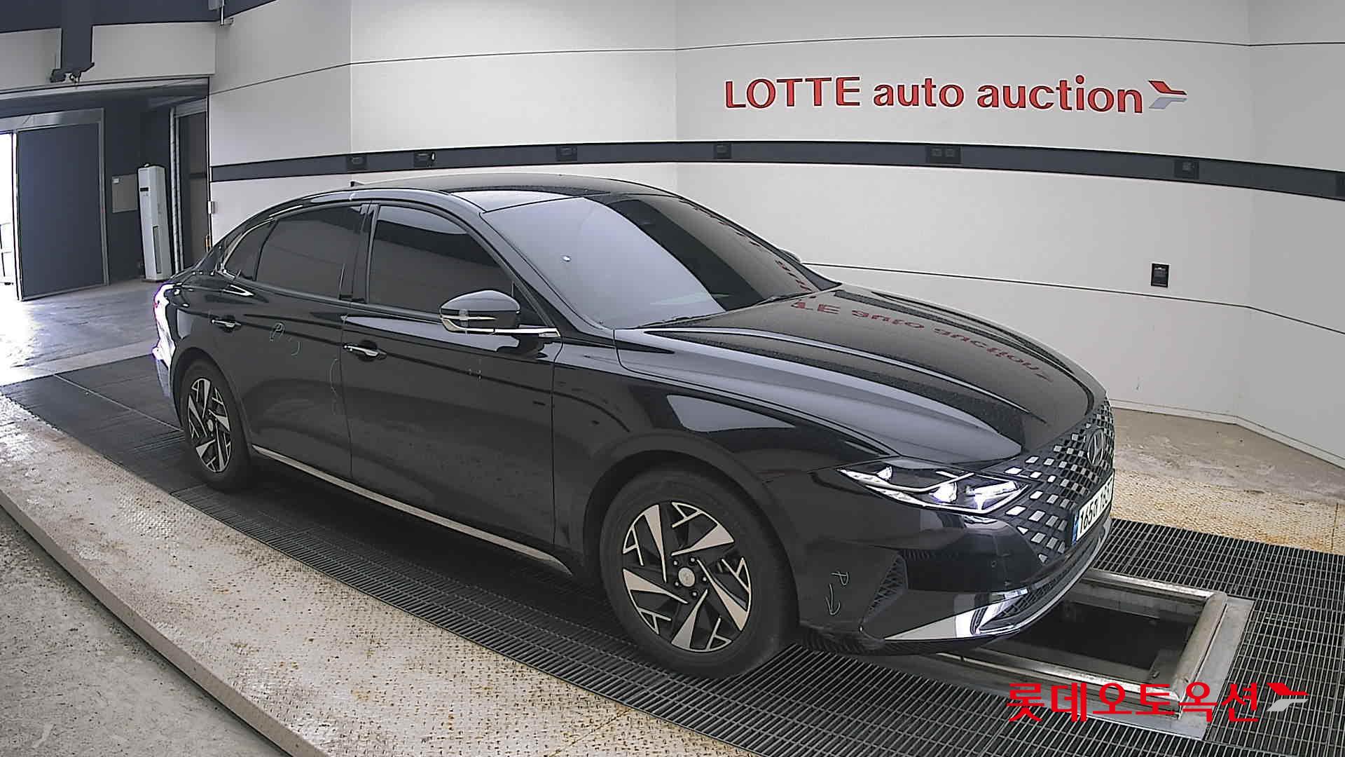 2022 - hyundai grandeur