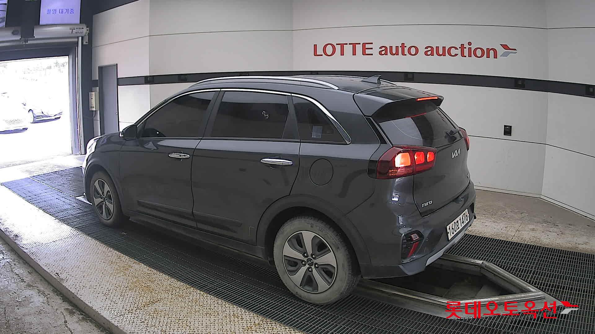 2022 - kia niro