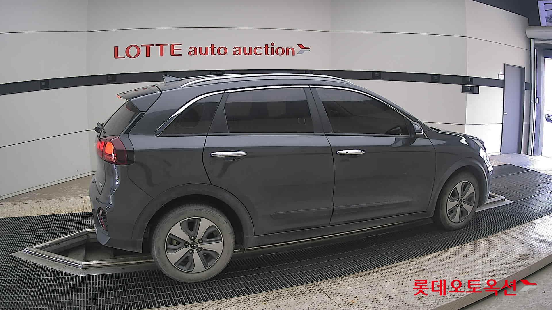 2022 - kia niro