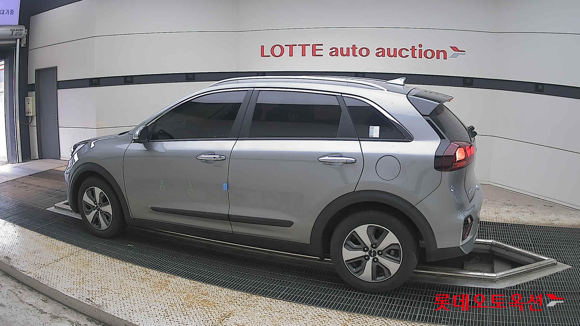 2022 - kia niro