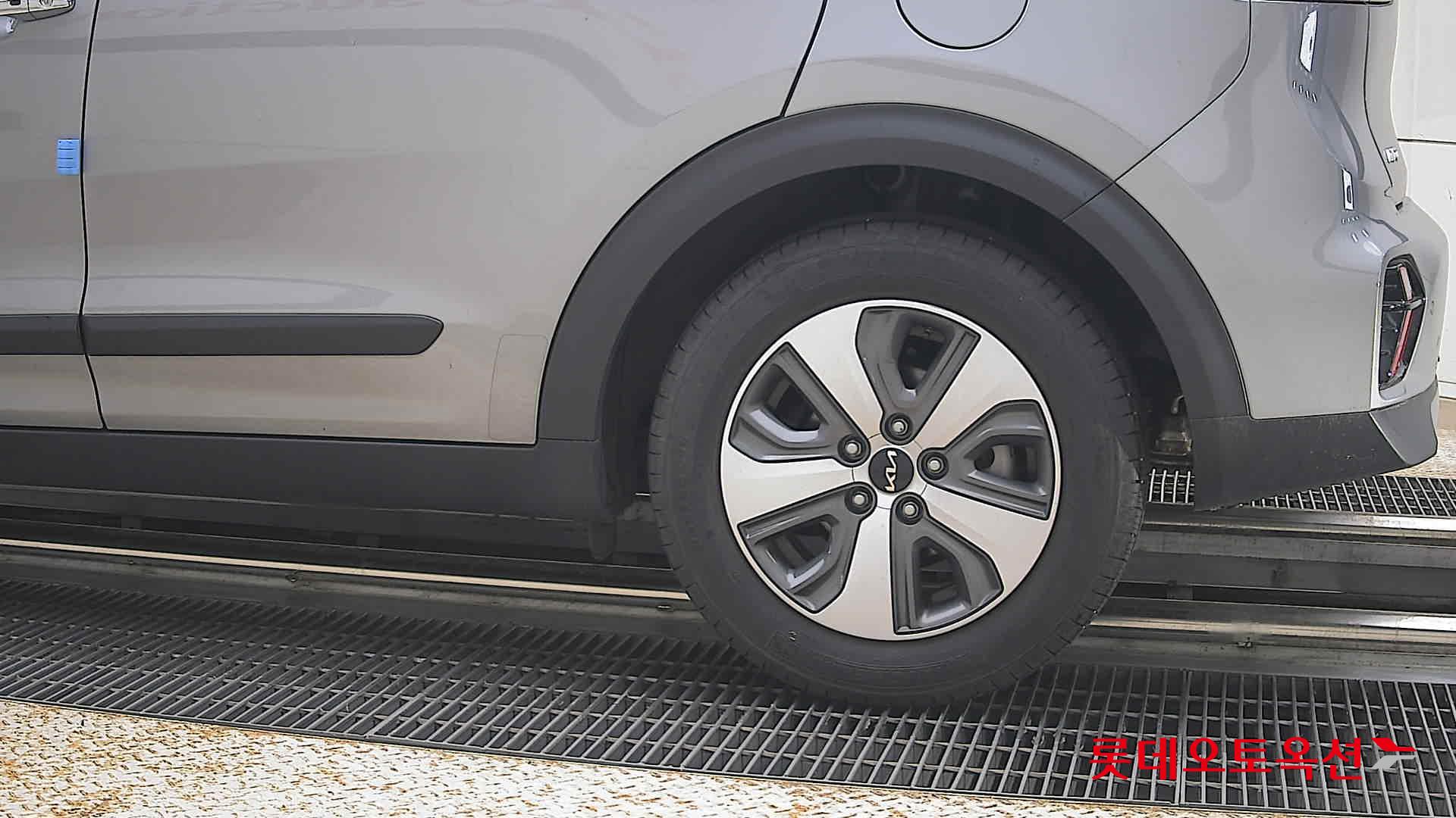 2022 - kia niro