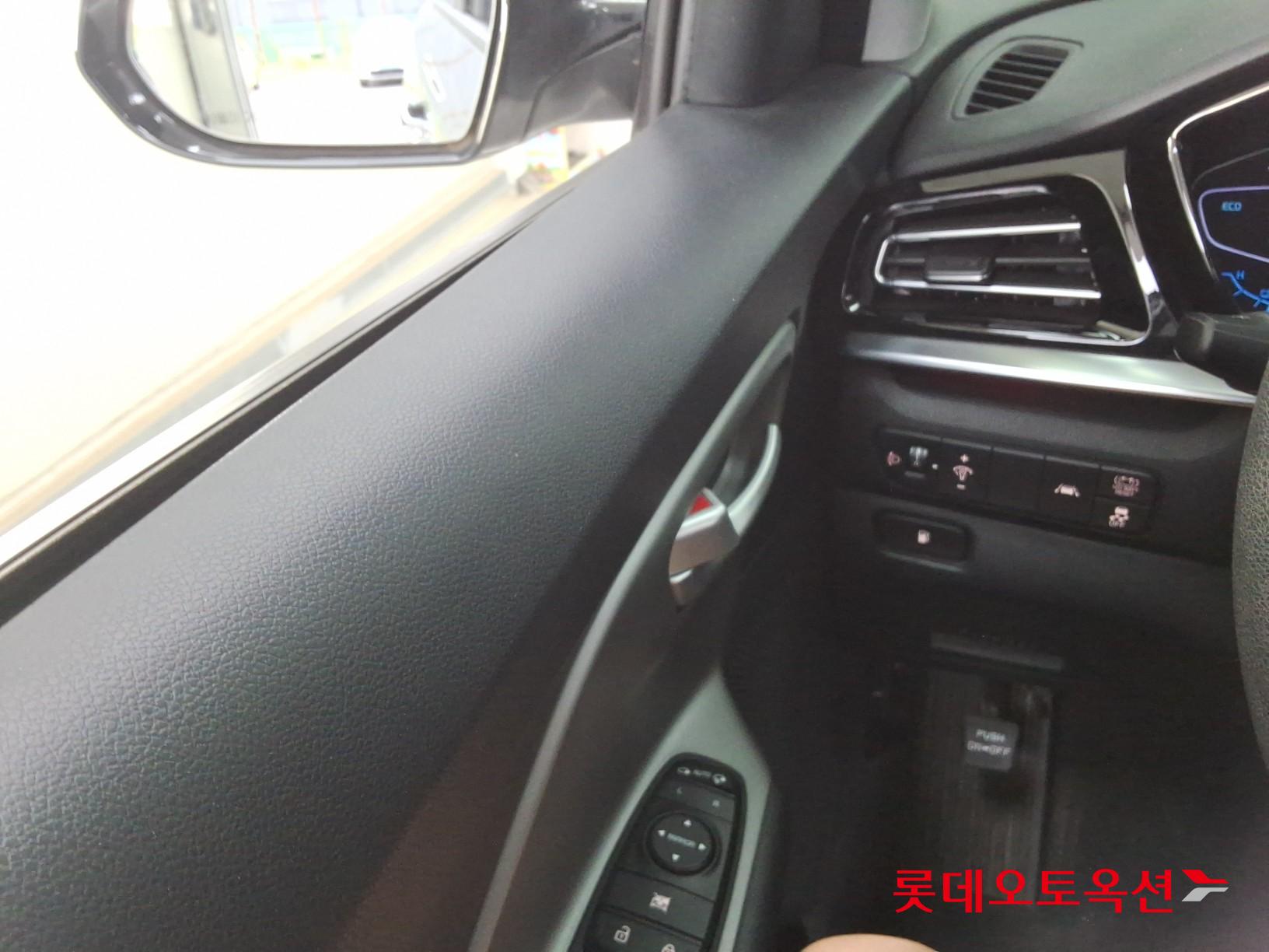 2022 - kia niro