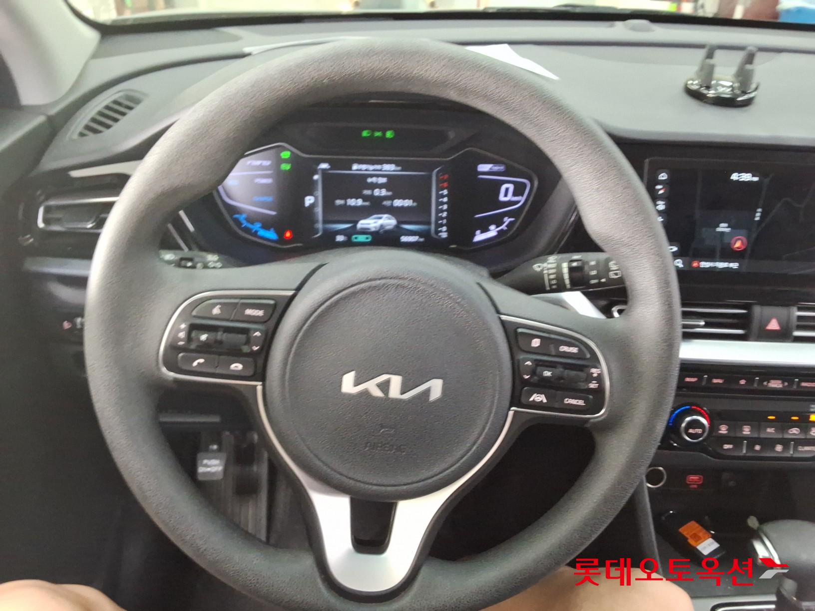 2022 - kia niro